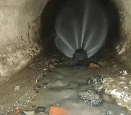 三才镇市政管道清淤