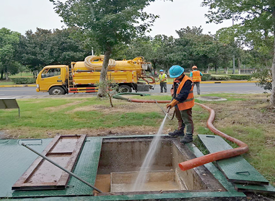 三才镇化油池清理